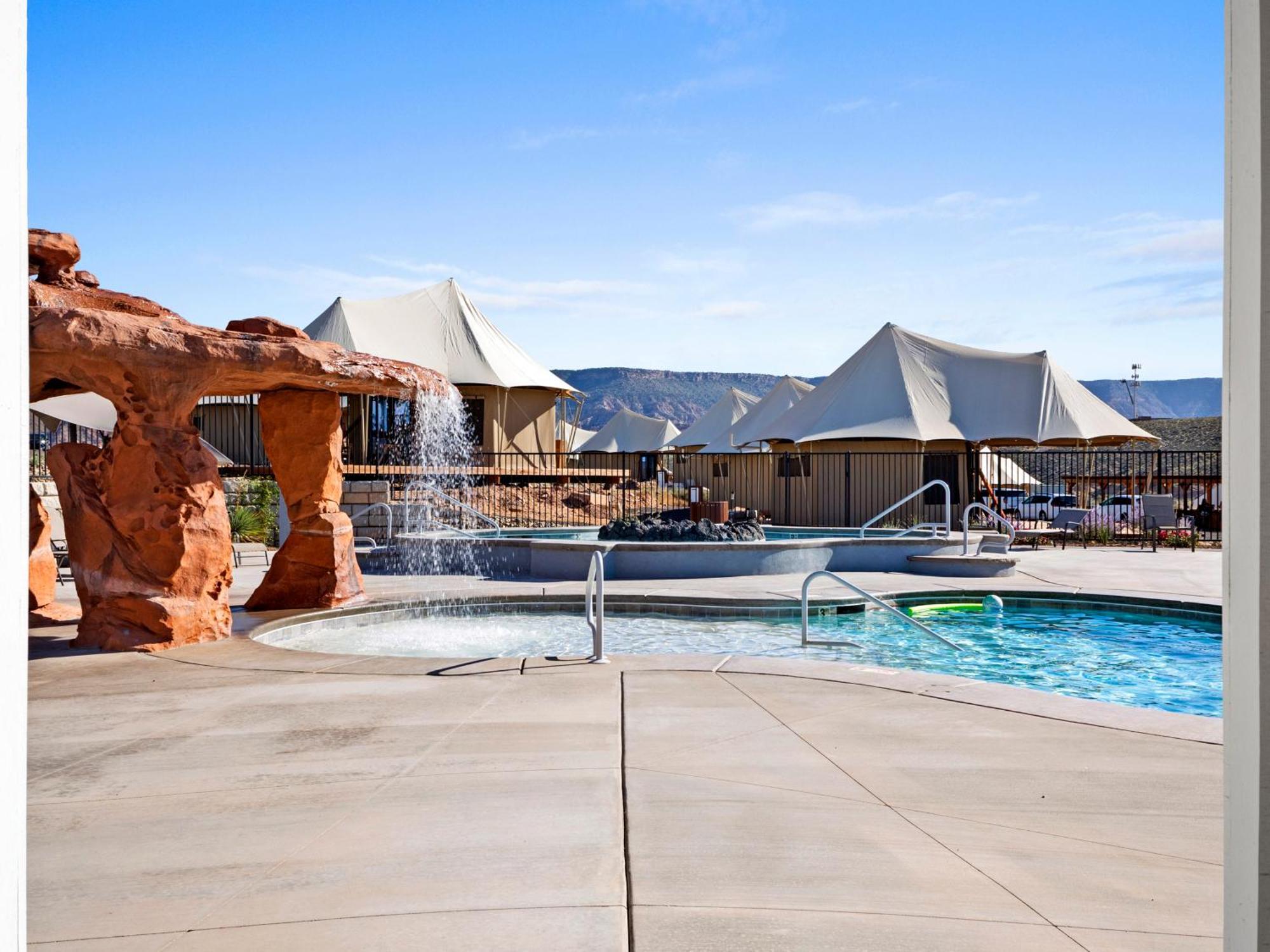 Luxury tent Zion Wildflower Virgin